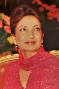 Princess-Ashraf-Pahlavi-1red-outfit